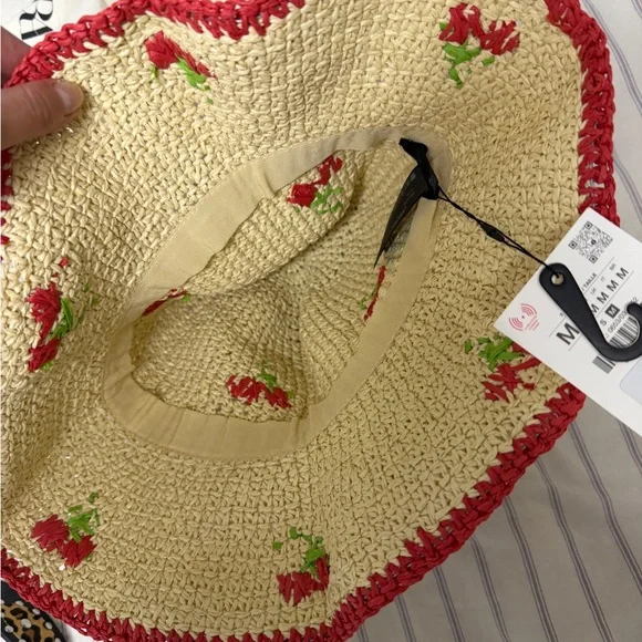 NWT Zara Braided Cherry Embroidered Hat - Picture 4 of 5